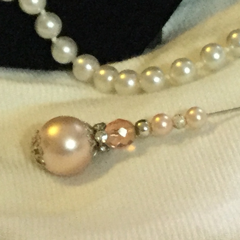 💥Vintage Style Feminine Elegance Pink Hat Pin💥